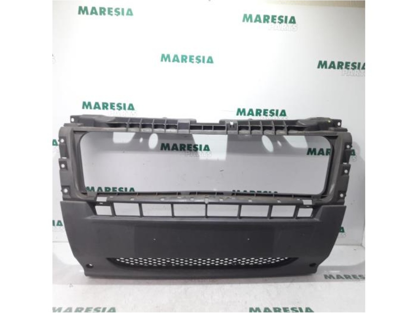 Fiat - Ducato - Front bumper, central component