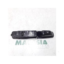Renault - Megane - Multi-functional window switch