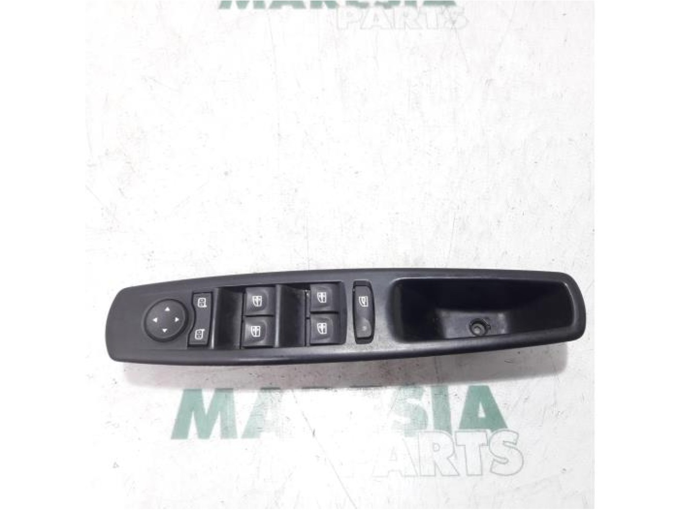 Renault - Megane - Multi-functional window switch