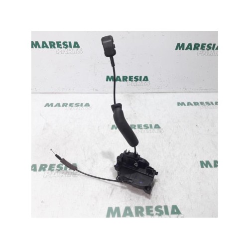 Renault - Megane - Front door lock mechanism 4-door, right