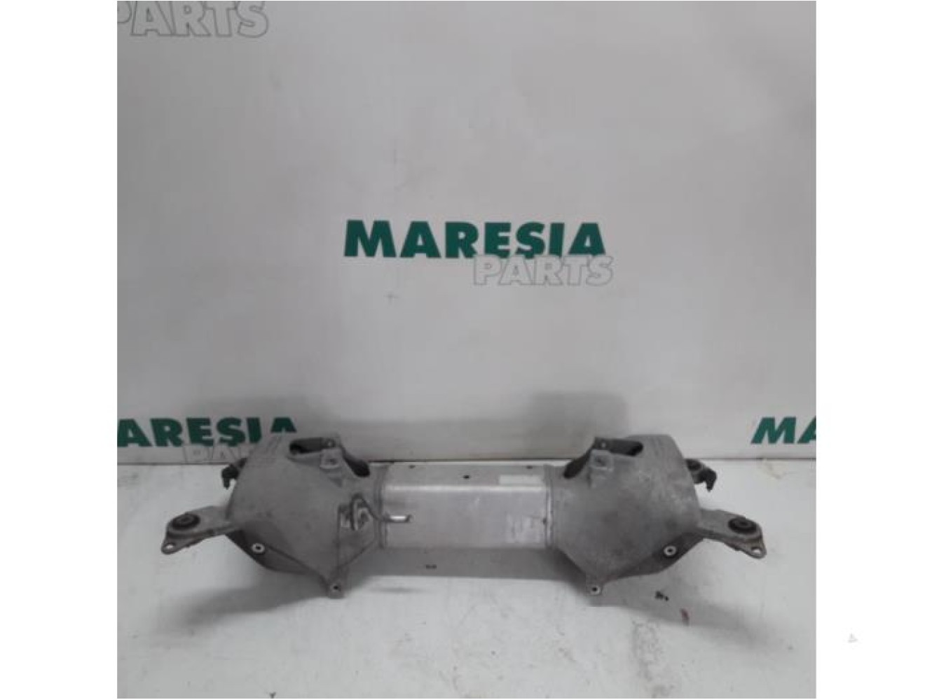 Citroen - C5 - Rear support beam