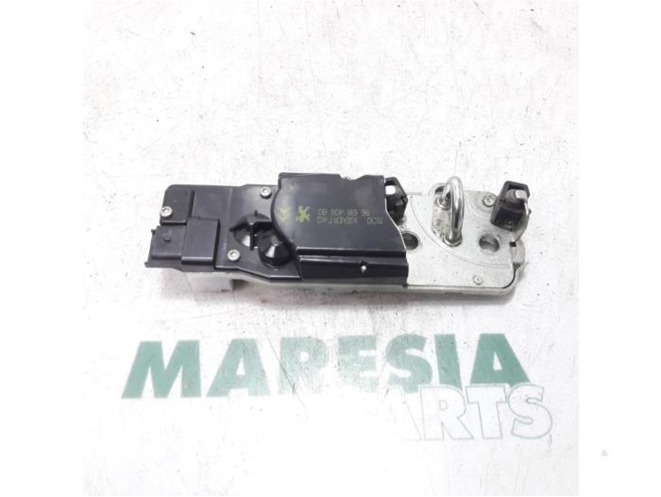 Citroen - C5 - Tailgate lock mechanism