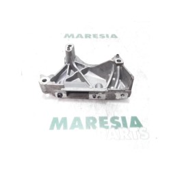 Citroen - C4 - Engine mount