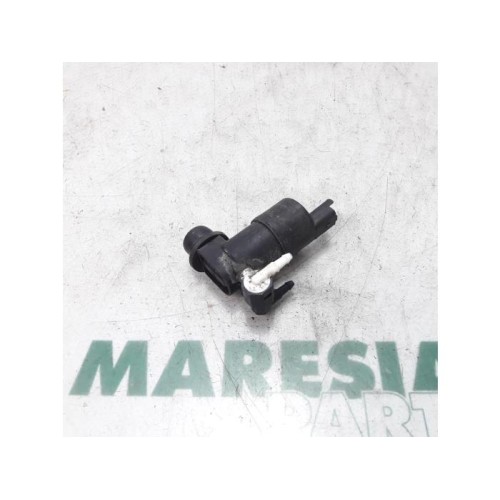 Renault - Twingo - Windscreen washer pump