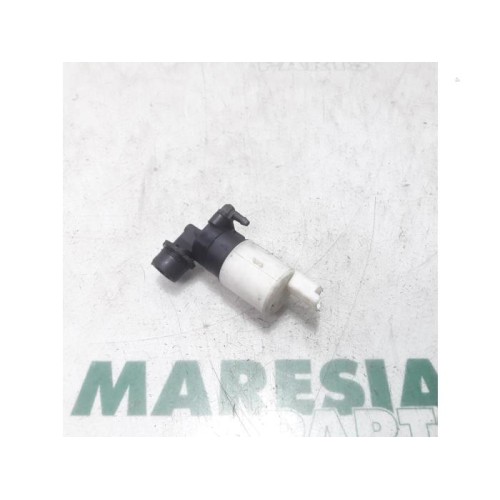 Peugeot - 307 - Windscreen washer pump