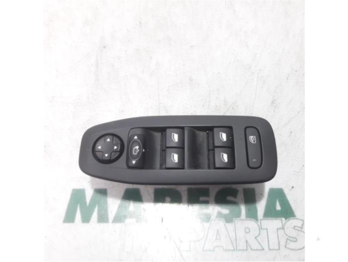 Peugeot - 2008 - Multi-functional window switch