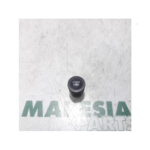 Renault - Megane Scenic - Start/stop switch