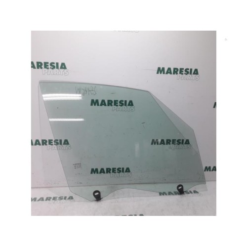 Renault - Megane Scenic - Door window 4-door, front right