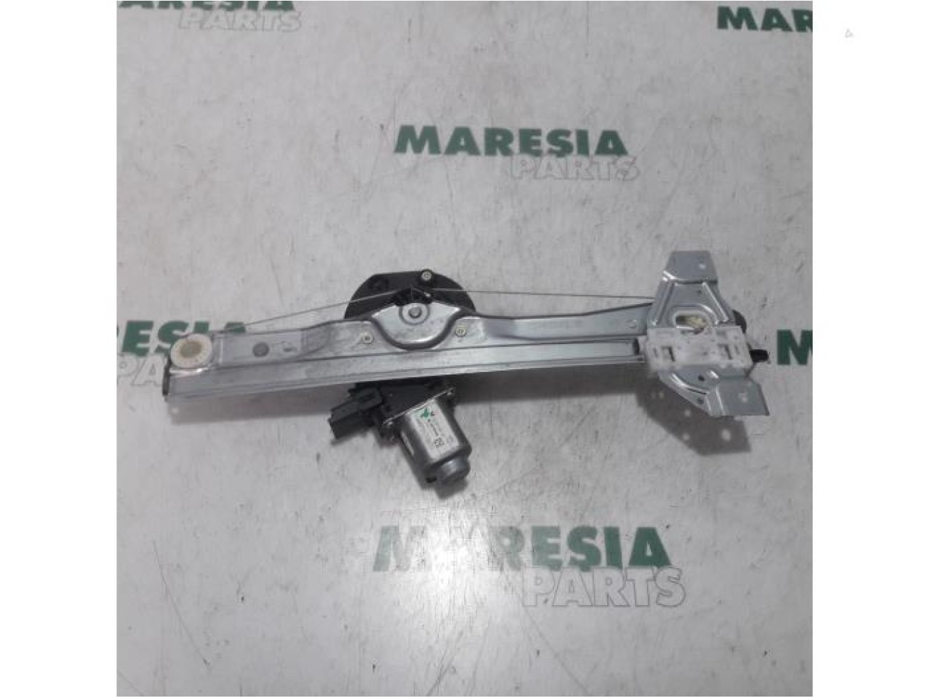 Renault - Megane Scenic - Rear door window mechanism 4-door, left