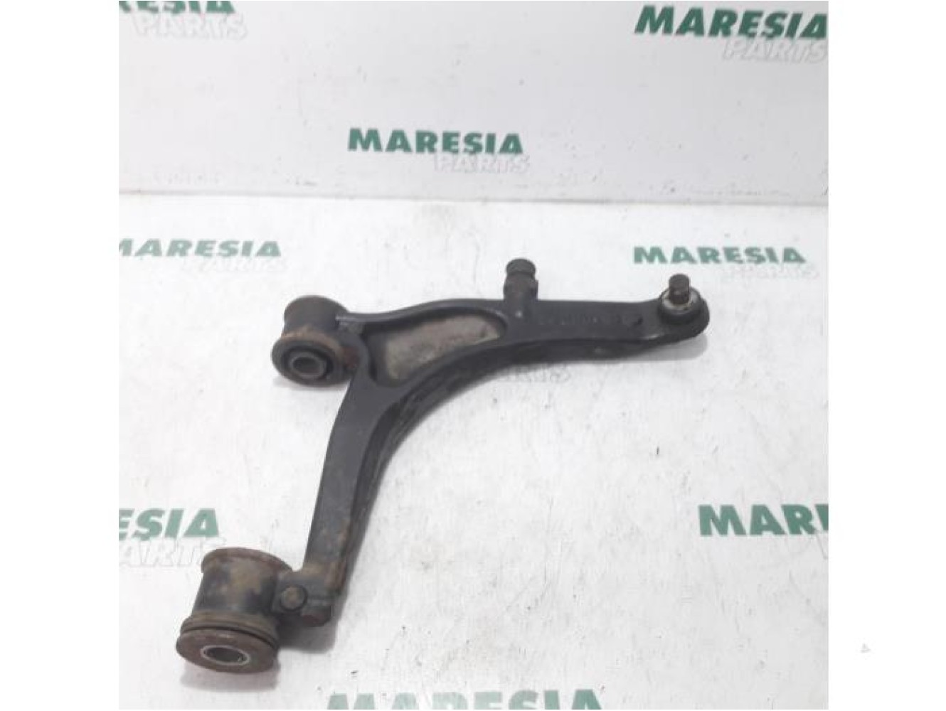 Renault - Master - Front lower wishbone, right