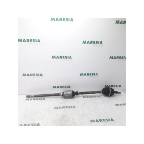 Renault - Master - Front drive shaft, right