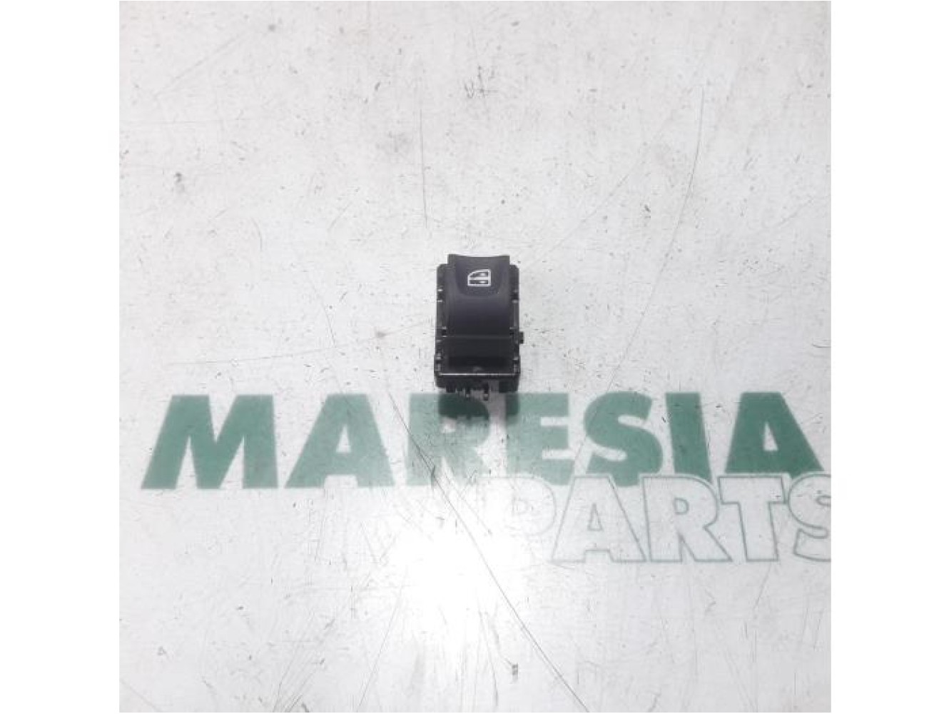 Renault - Megane Scenic - Multi-functional window switch