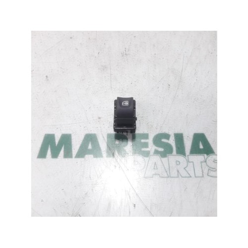 Renault - Megane Scenic - Multi-functional window switch