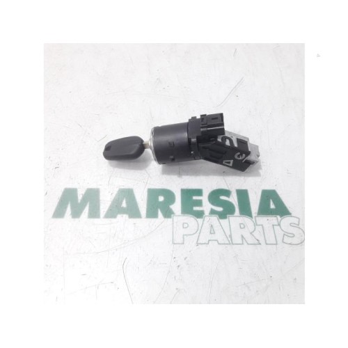 Citroen - C4 Cactus - Ignition lock + key
