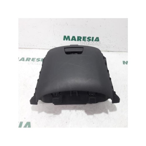 Citroen - C4 Picasso - Glovebox