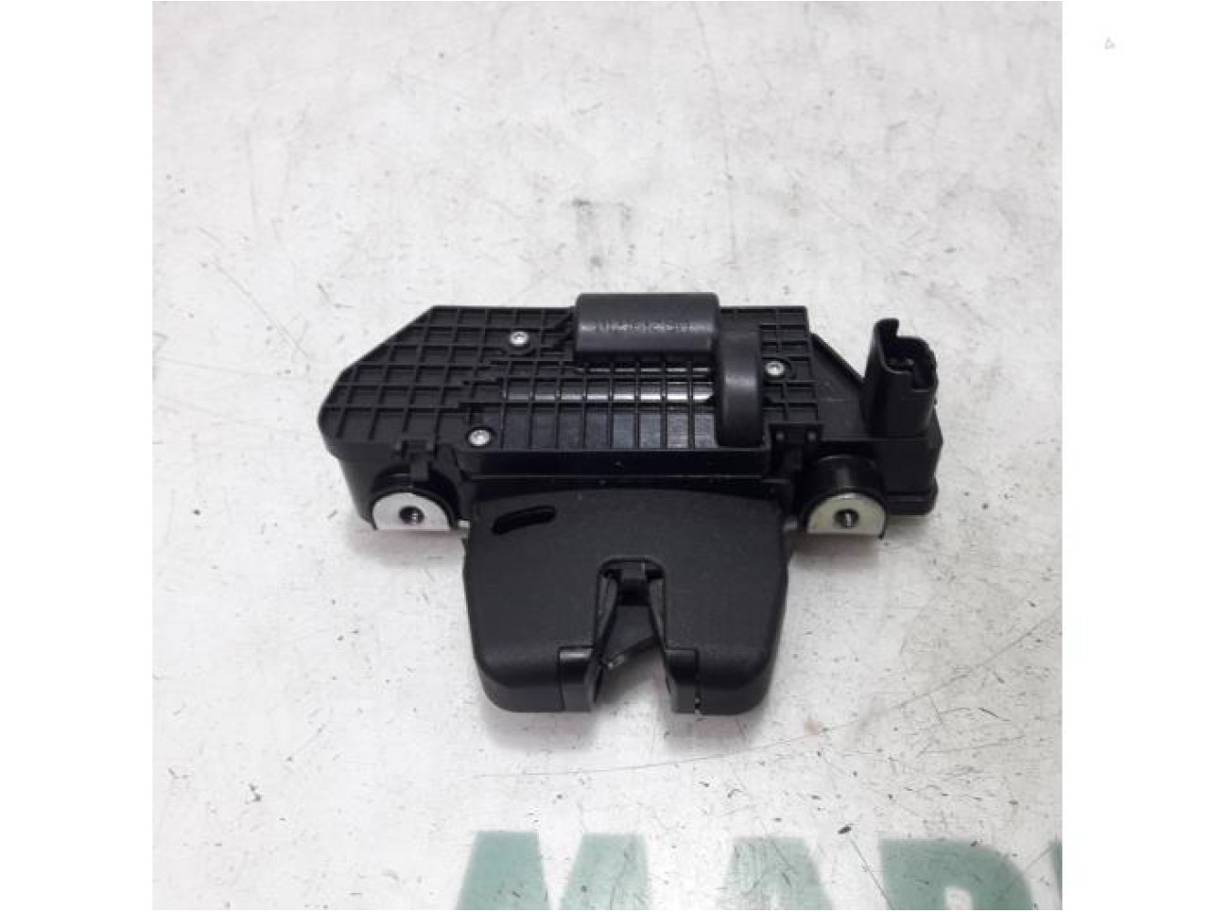 Citroen - C3 - Tailgate lock mechanism