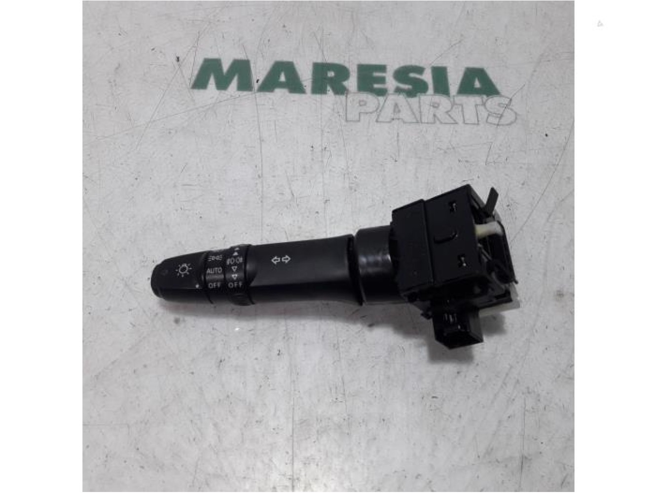 Citroen - C-Crosser - Indicator switch