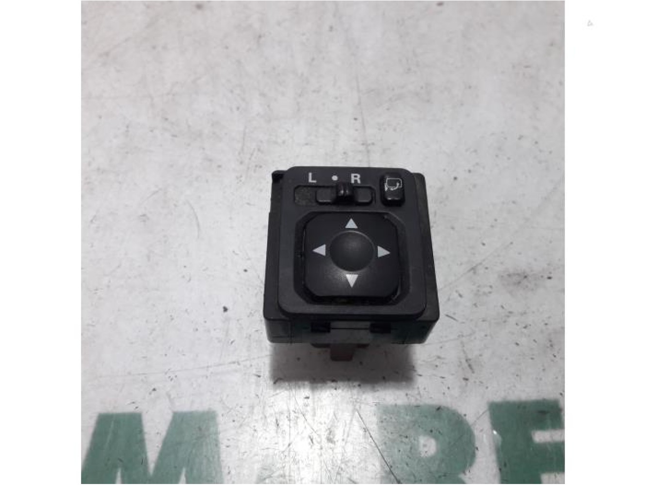 Citroen - C-Crosser - Mirror switch