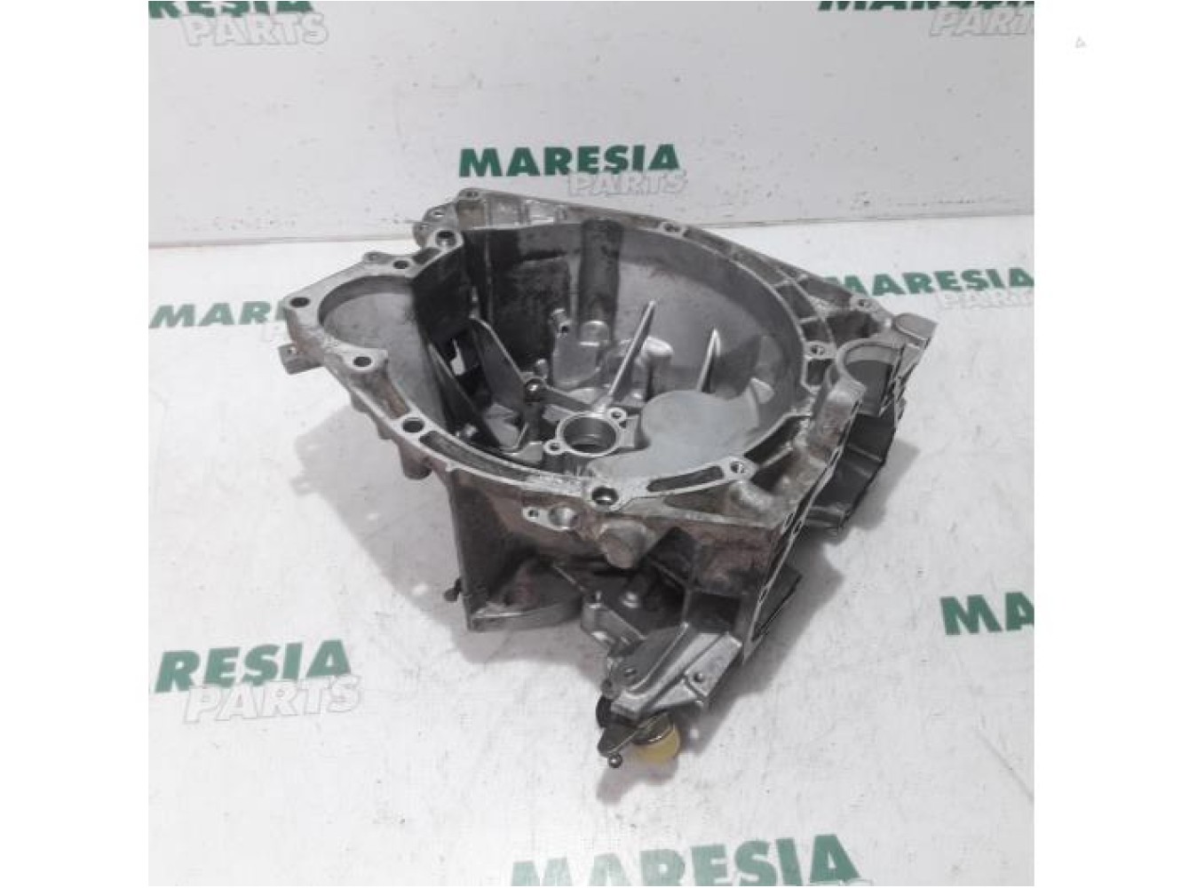 Peugeot - 406 - Gearbox casing