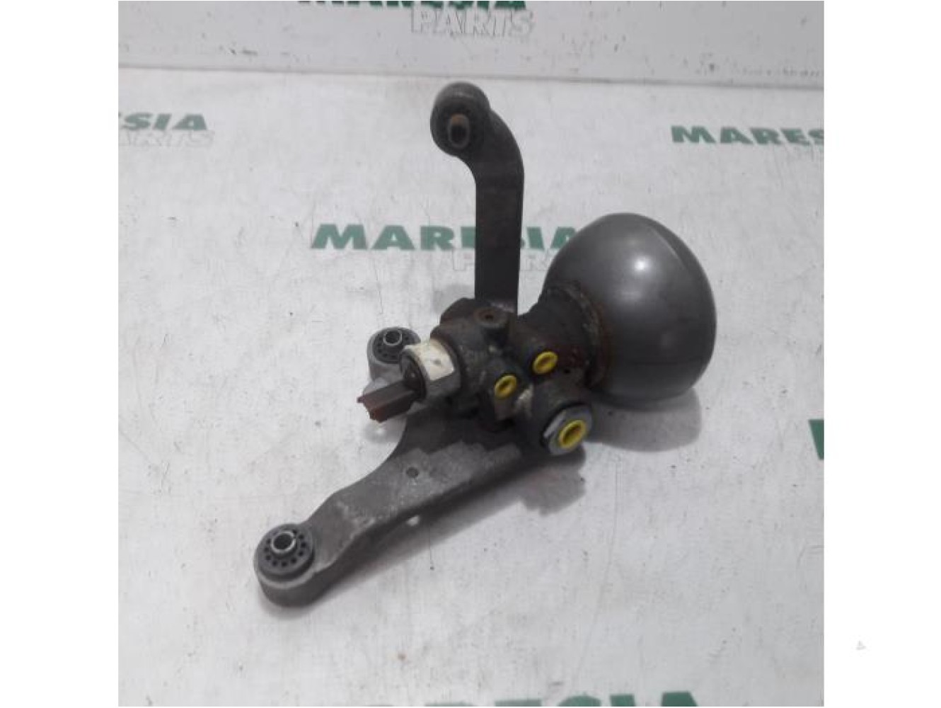 Citroen - C5 - Suspension sphere