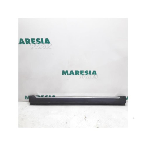 Citroen - C-Crosser - Side skirt, left