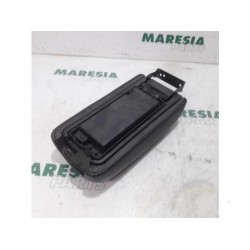 Citroen - C-Crosser - Armrest
