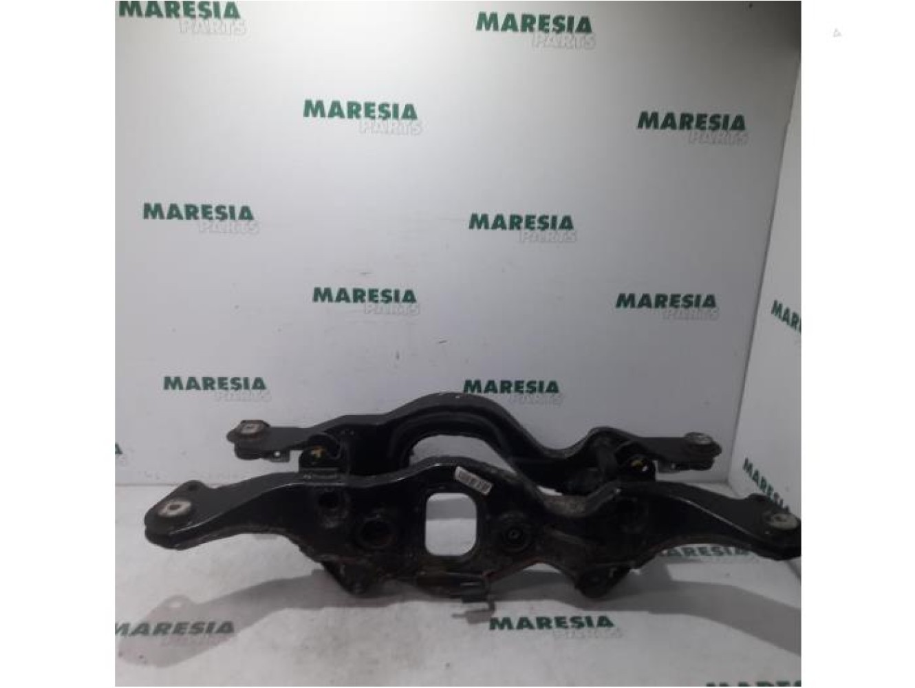 Alfa Romeo - 159 - Rear support beam
