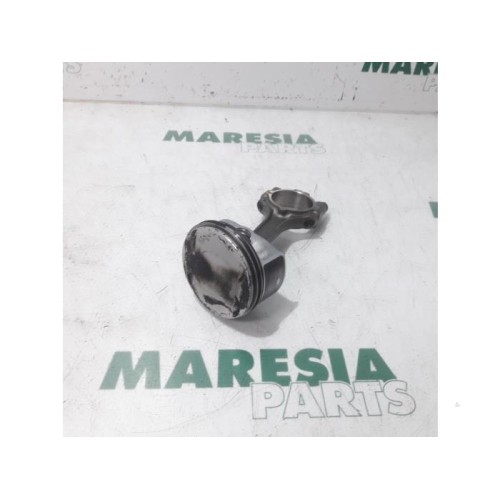 Alfa Romeo - 159 - Piston