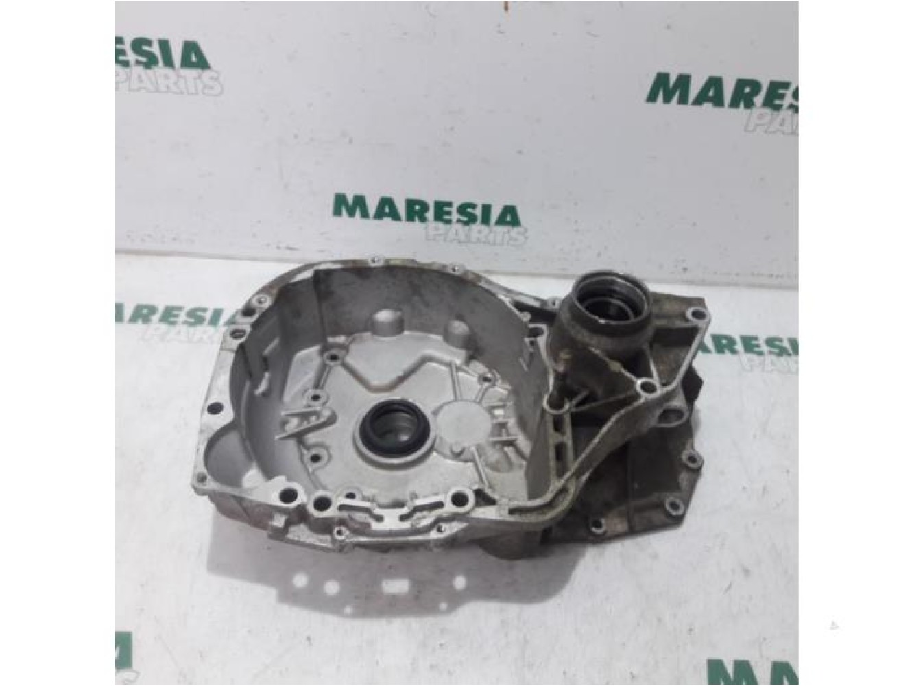 Renault - Twingo - Gearbox casing
