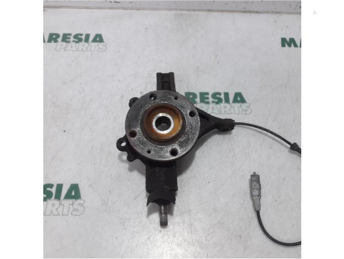 Peugeot - 307 - Fusee links-voor
