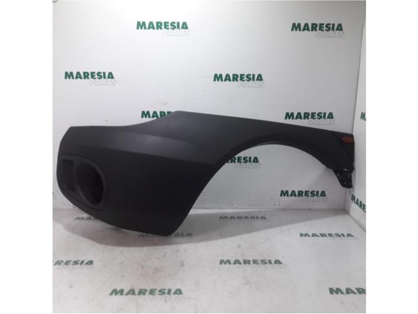 Renault - Megane Scenic - Front bumper, left-side component