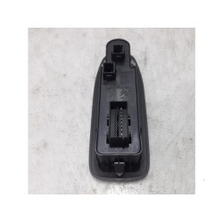 Peugeot - 2008 - Multi-functional window switch