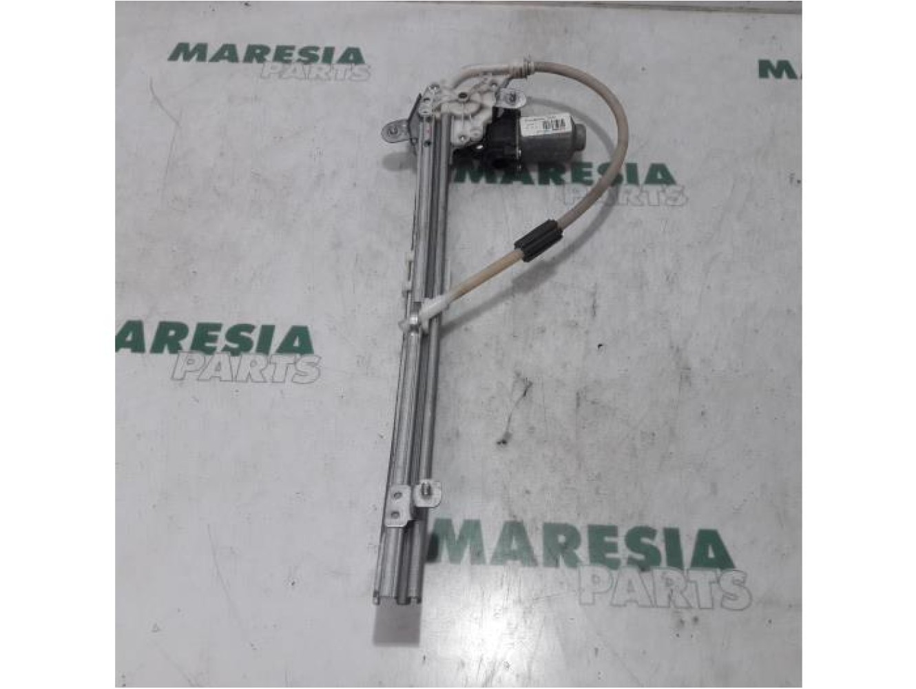 Renault - Laguna - Rear door window mechanism 4-door, right