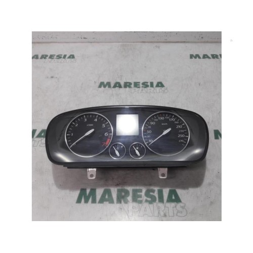 Renault - Laguna - Instrument panel