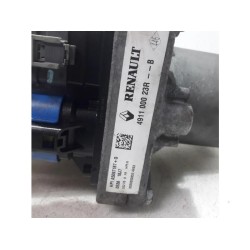 Renault - Laguna - Power steering pump