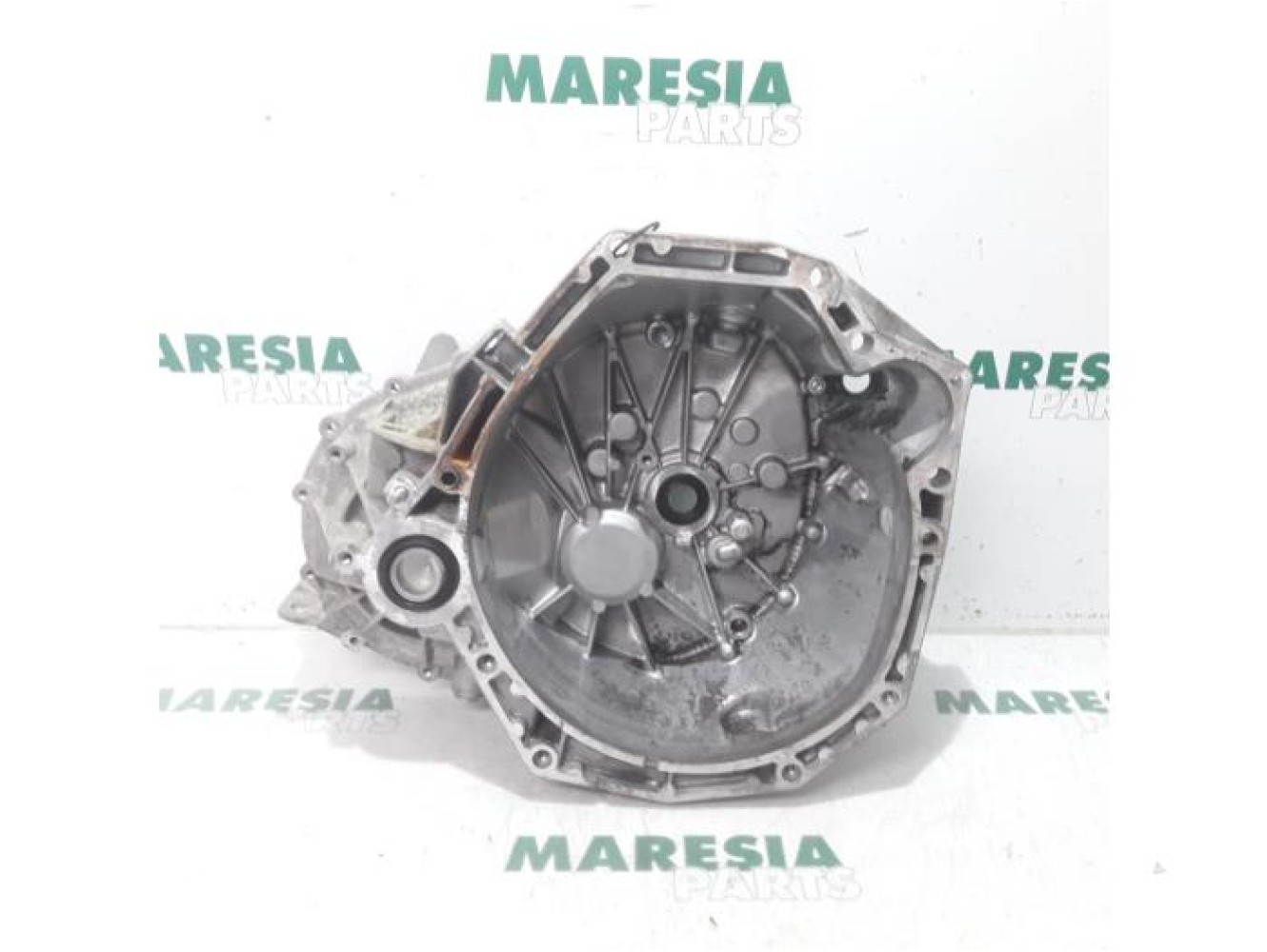 Renault - Megane - Gearbox casing