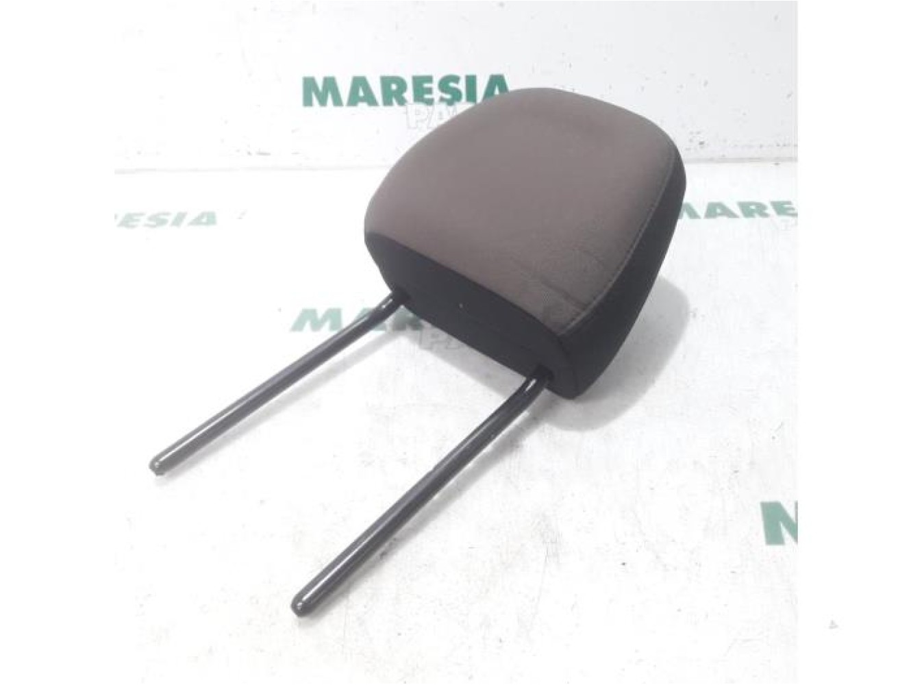Peugeot - 2008 - Headrest