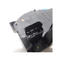 Renault - Megane - Front door lock mechanism 4-door, right