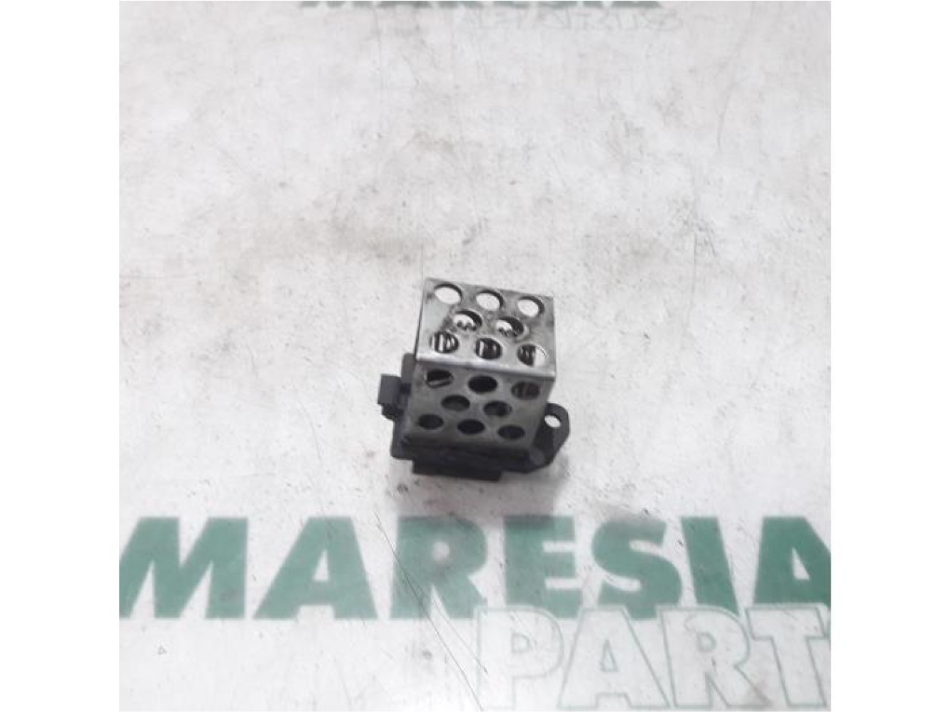Renault - Megane - Cooling fan resistor