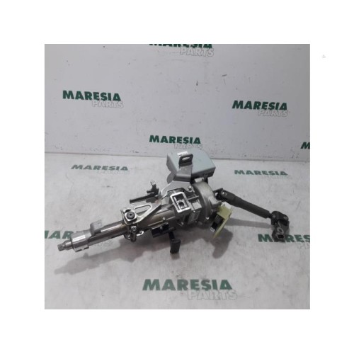 Renault - Megane - Steering column housing