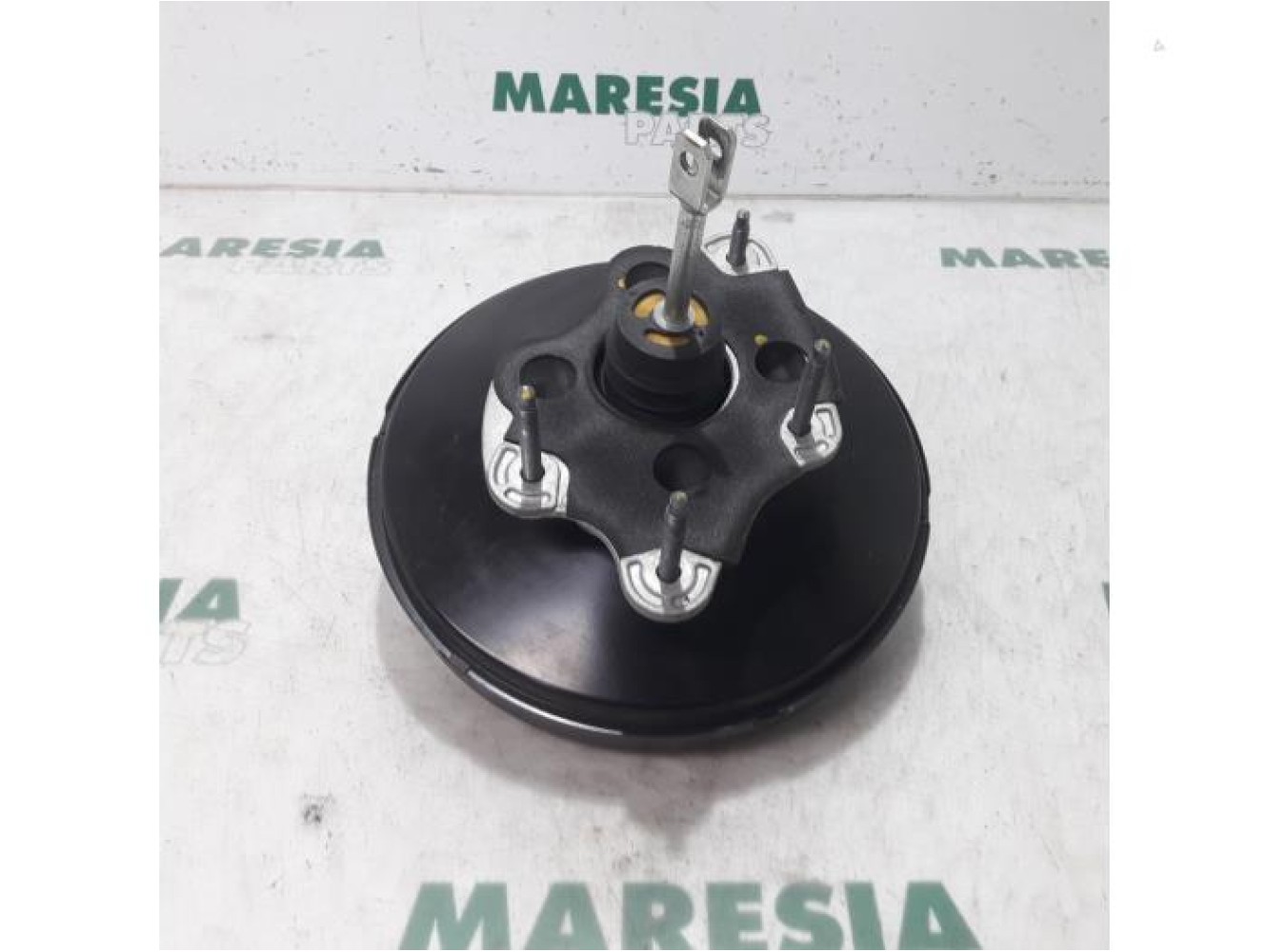 Renault - Clio - Brake servo