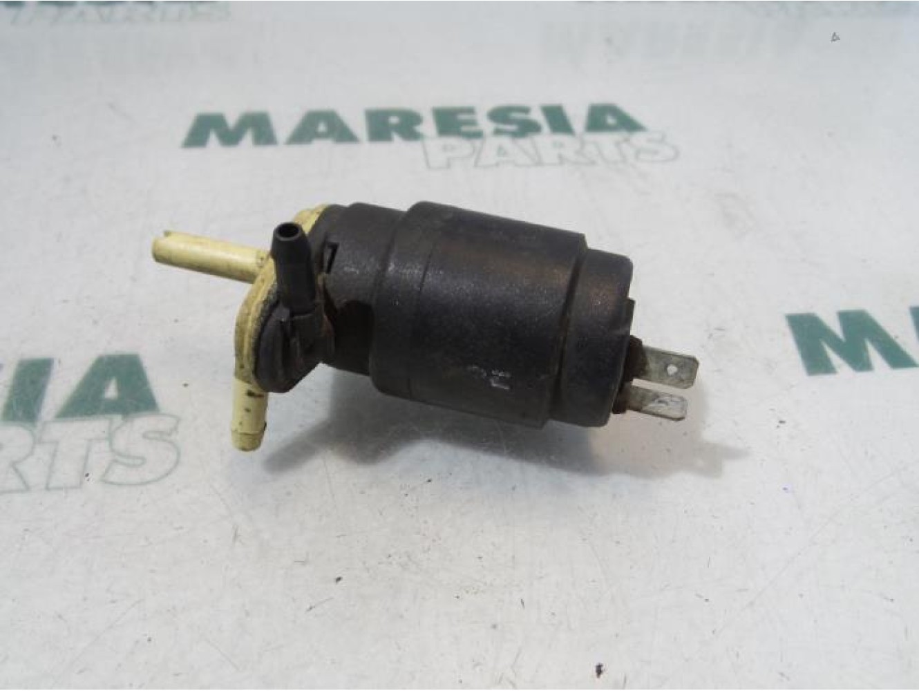 Fiat - Stilo - Scheibensprüherpumpe vorne