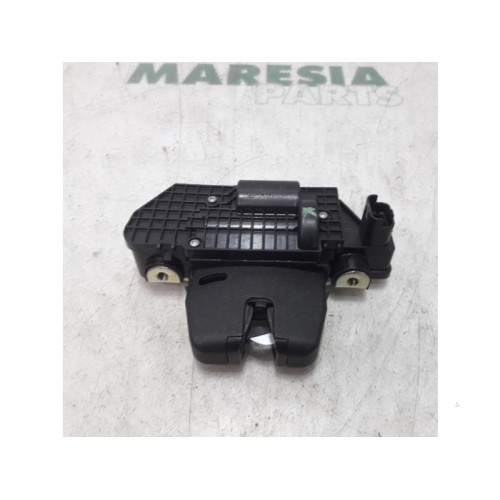 Citroen - C3 - Tailgate lock mechanism
