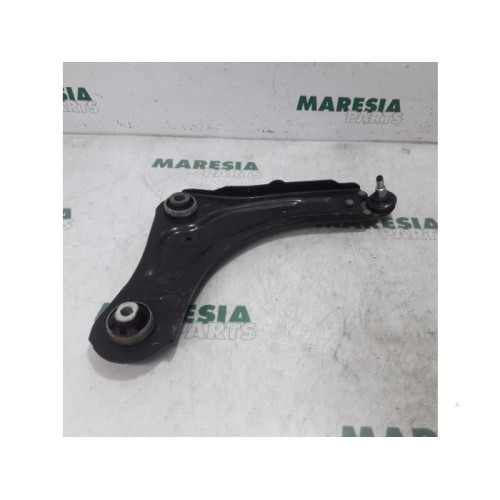 Renault - Megane - Front lower wishbone, right