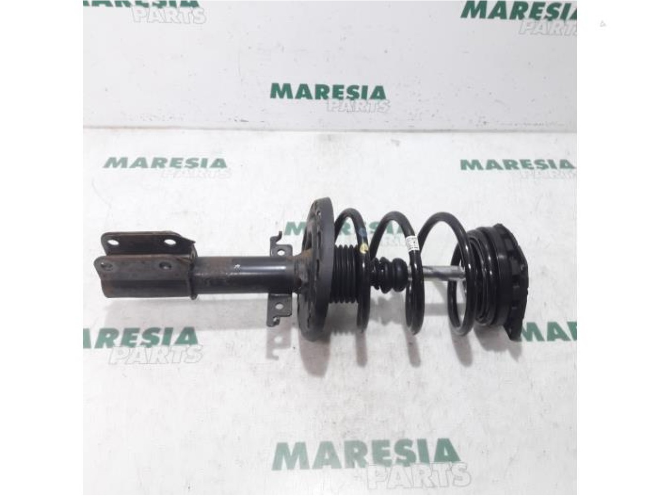 Renault - Megane - Front shock absorber rod, right