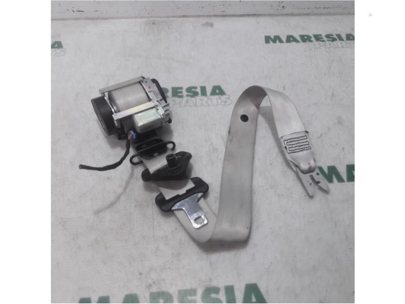 Renault - Megane - Front seatbelt, right