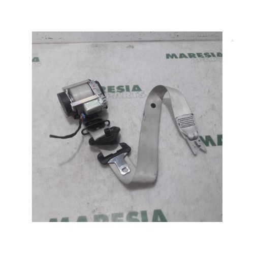 Renault - Megane - Front seatbelt, right