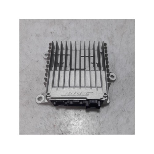 Renault - Megane - Radio amplifier