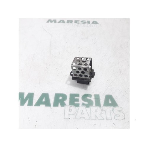 Renault - Megane - Cooling fan resistor