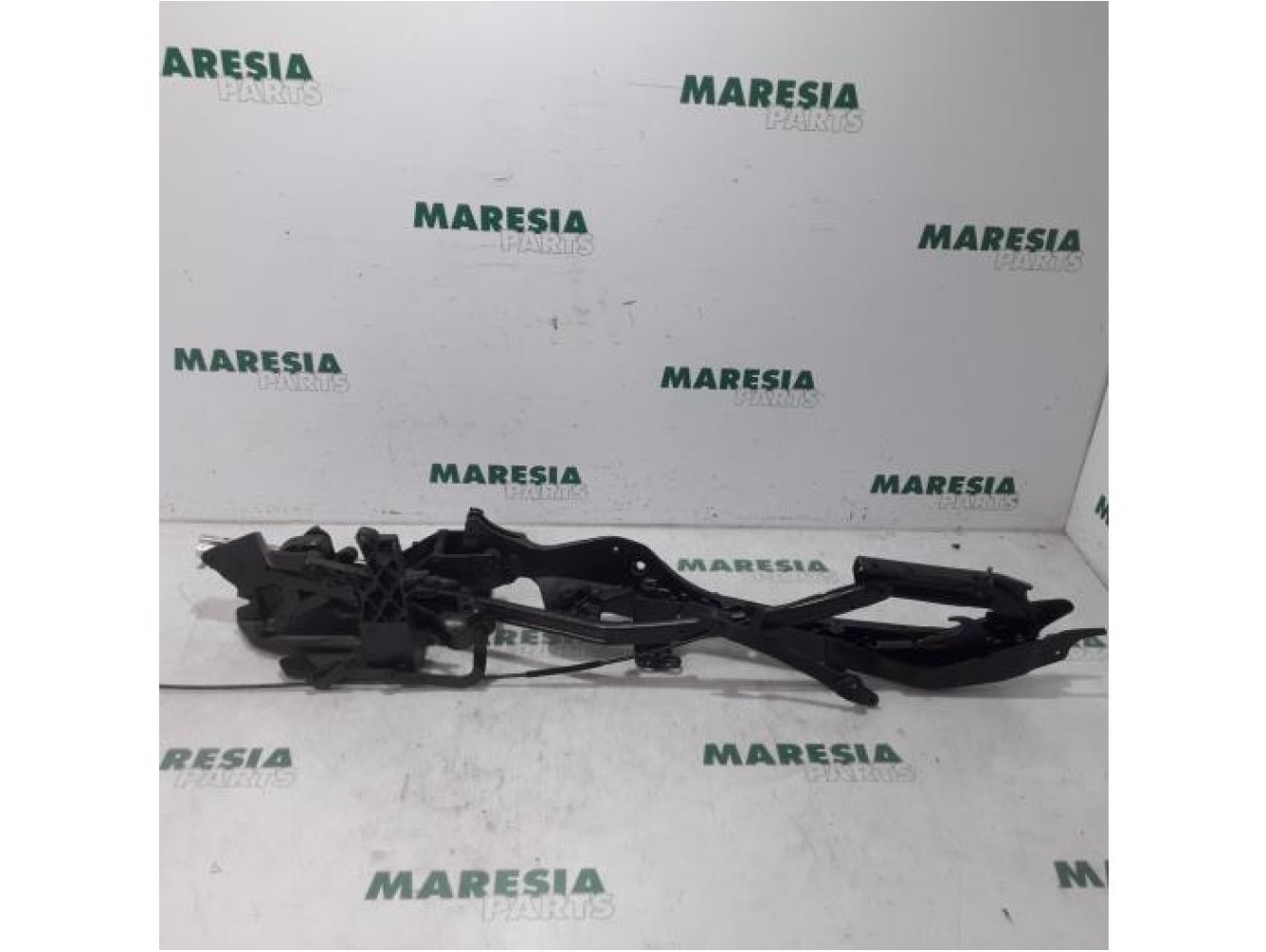 Peugeot - 308 - Convertible top hinge